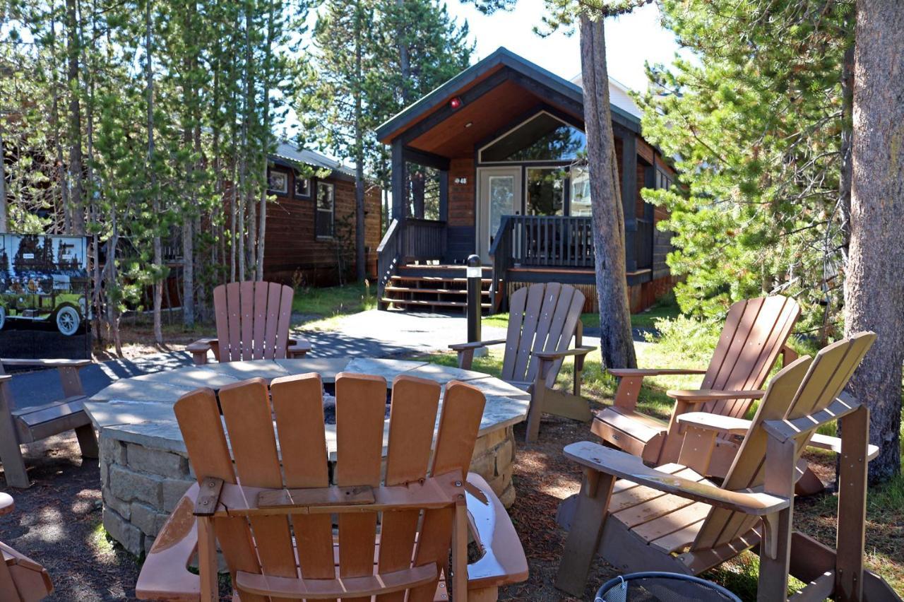 Explorer Cabins At Yellowstone West Yellowstone Exterior photo
